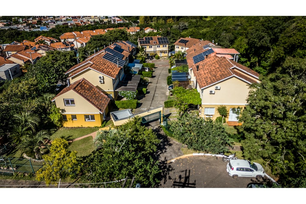 Casa de Condomínio à venda com 3 quartos, 231m² - Foto 24