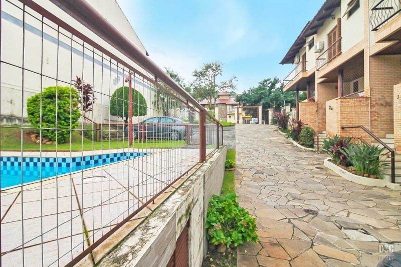 Casa à venda com 3 quartos, 184m² - Foto 8