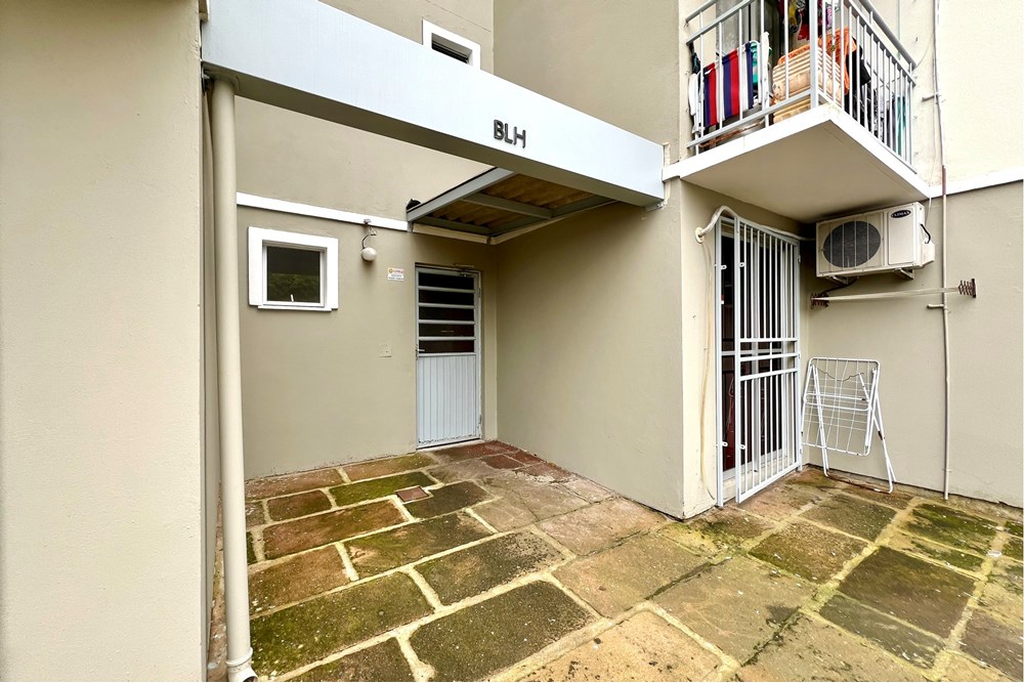Apartamento à venda com 2 quartos, 42m² - Foto 16