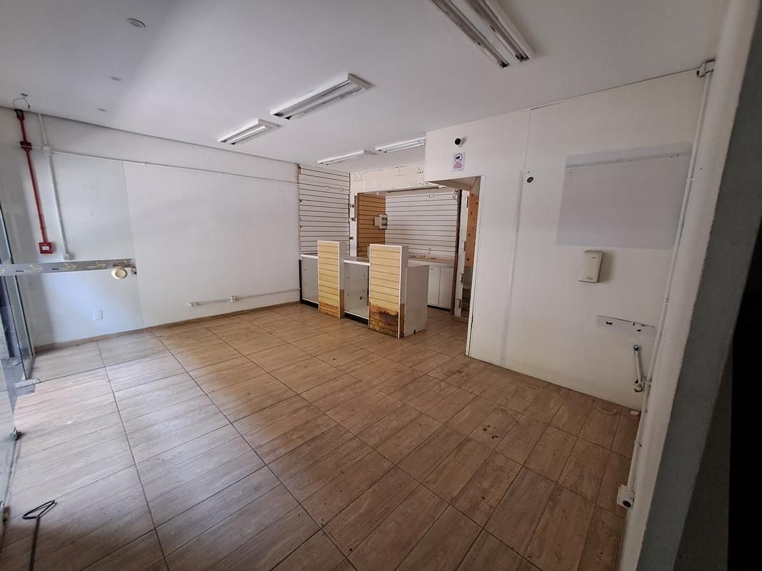 Loja-Salão para alugar com 1 quarto, 159m² - Foto 4