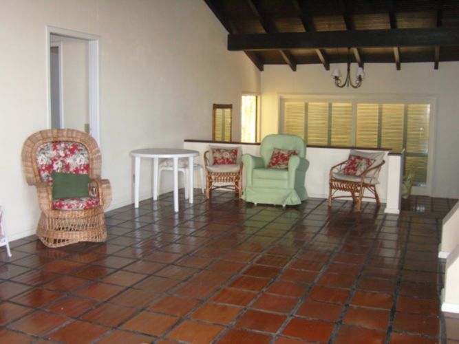 Casa à venda com 3 quartos, 216m² - Foto 11