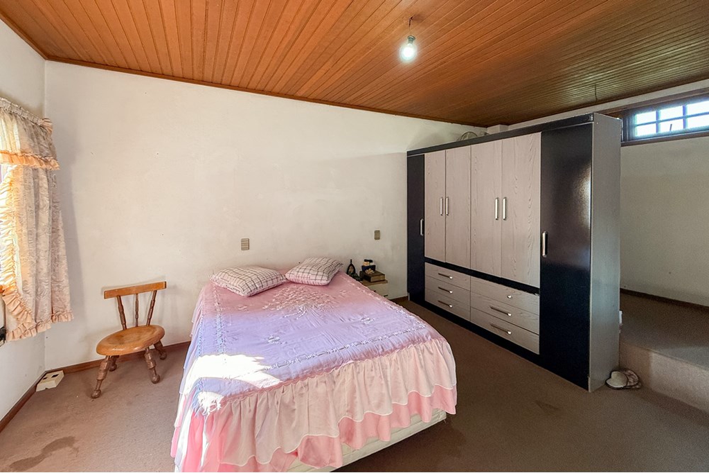Casa à venda com 4 quartos, 251m² - Foto 18
