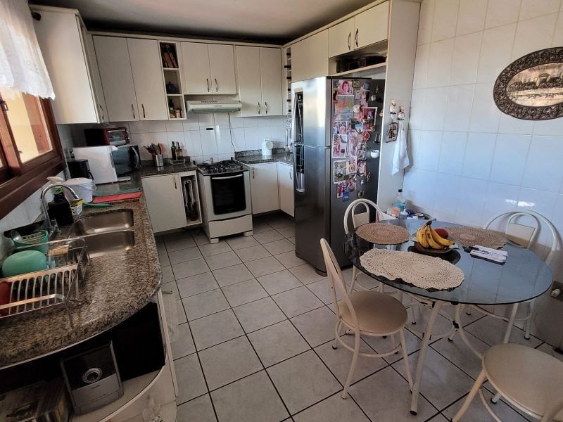 Casa à venda com 3 quartos, 288m² - Foto 14