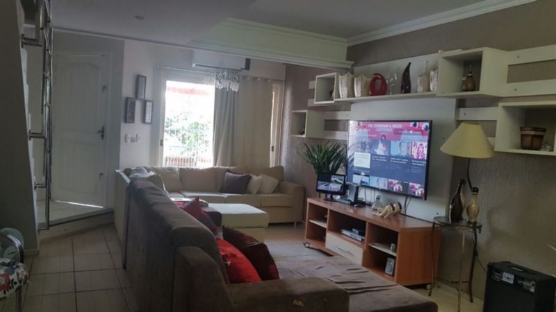 Casa à venda com 3 quartos, 165m² - Foto 12