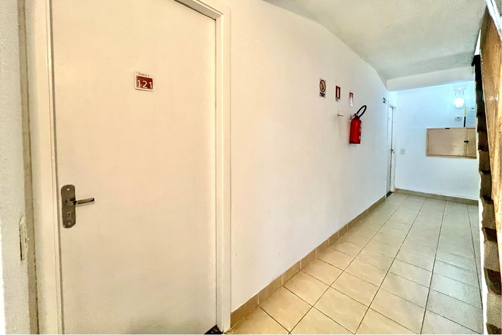 Apartamento à venda com 2 quartos, 41m² - Foto 3