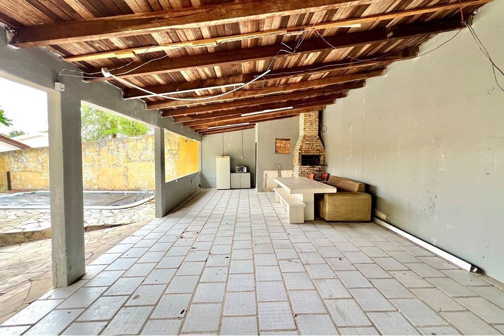 Casa à venda com 2 quartos, 201m² - Foto 9