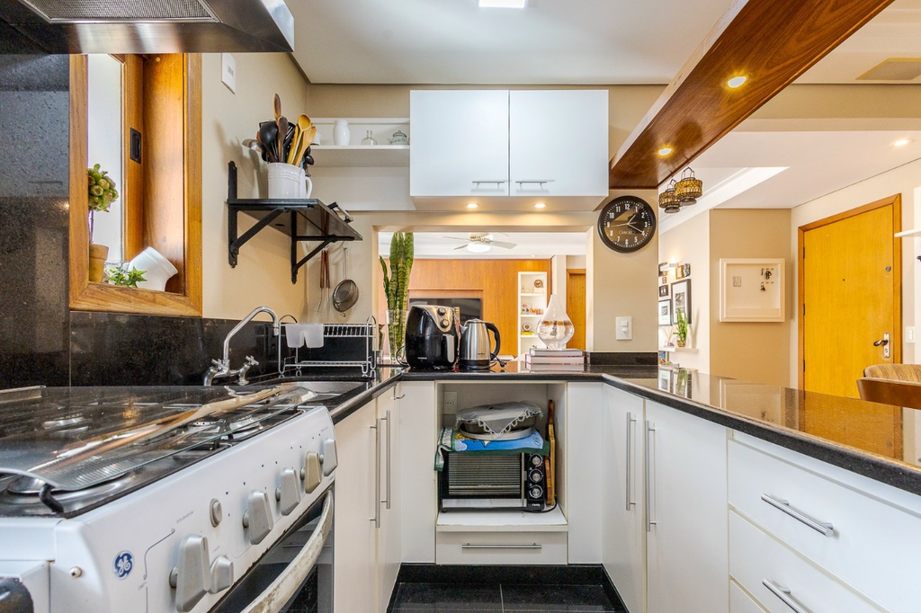 Apartamento à venda com 2 quartos, 106m² - Foto 24