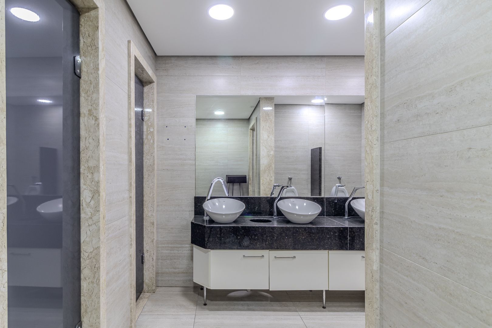 Prédio Inteiro para alugar com 4 quartos, 3451m² - Foto 90