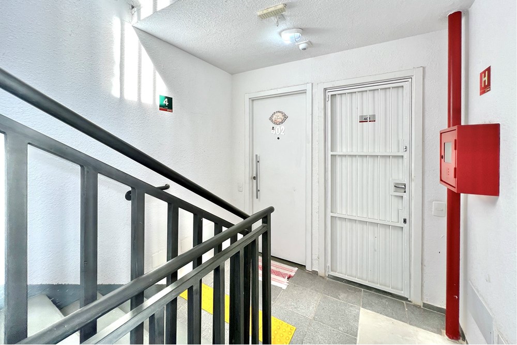 Apartamento à venda com 2 quartos, 40m² - Foto 4