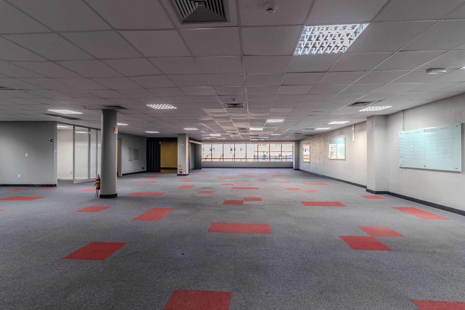 Prédio Inteiro para alugar com 4 quartos, 3451m² - Foto 57