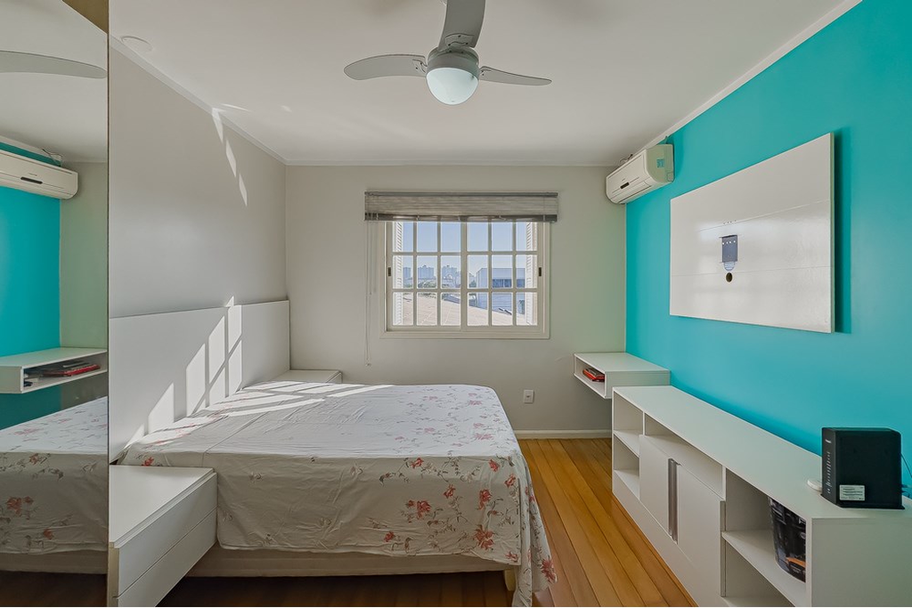 Casa à venda com 3 quartos, 214m² - Foto 6