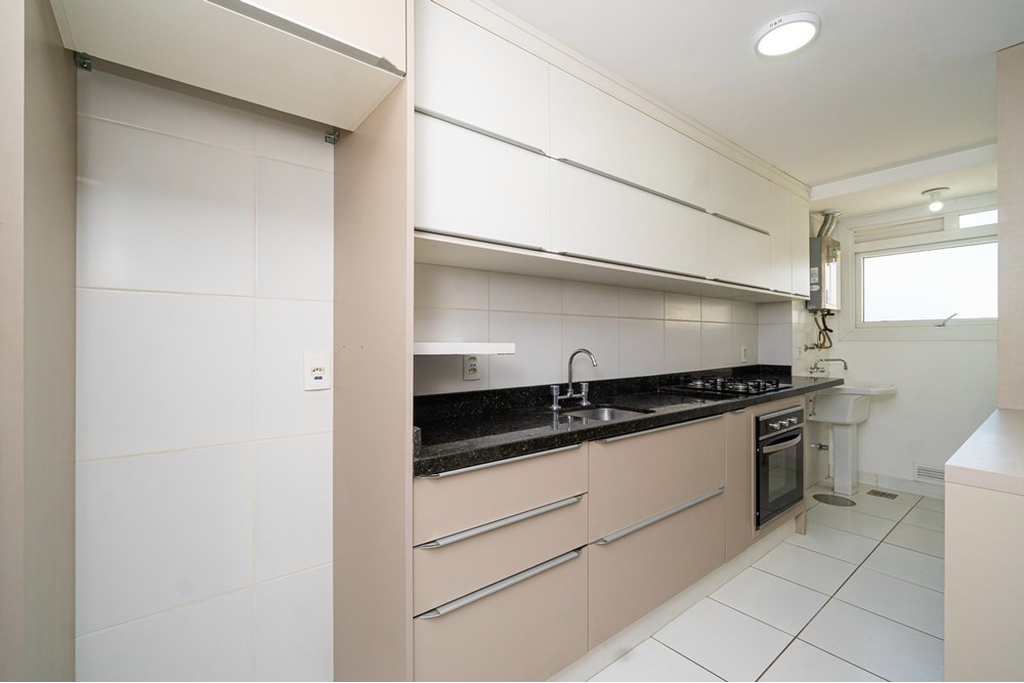Apartamento à venda com 2 quartos, 67m² - Foto 6