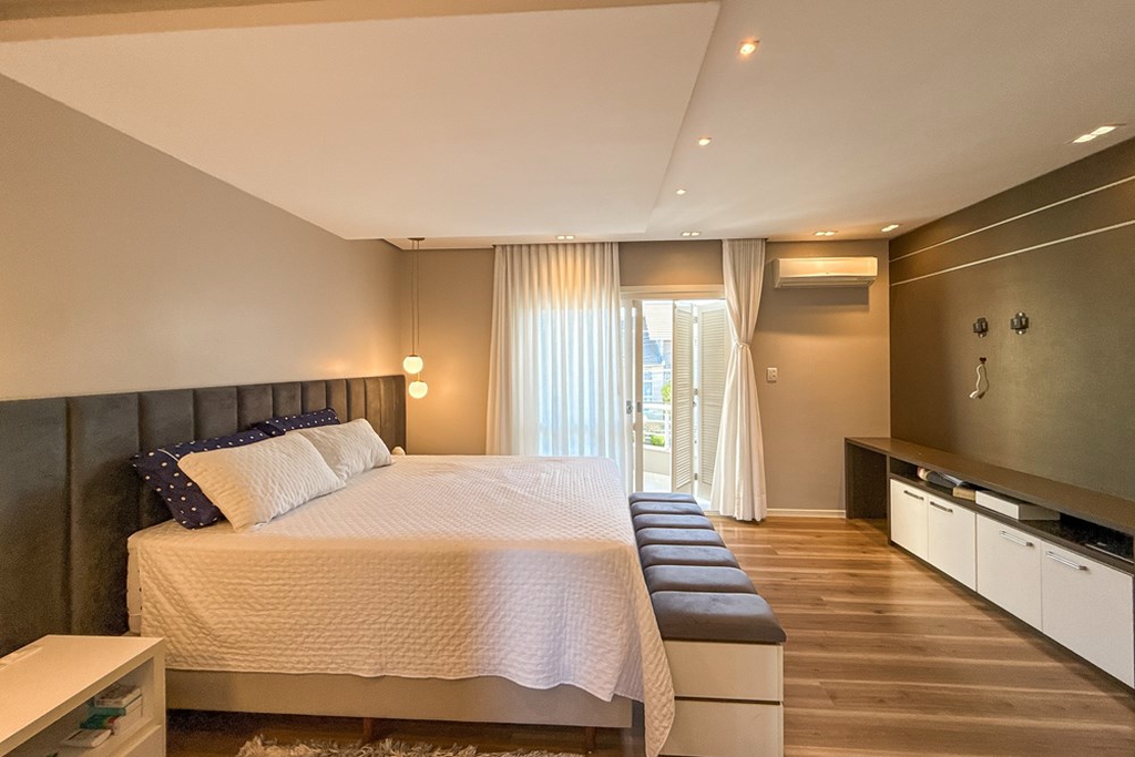 Casa, 4 quartos, 240 m² - Foto 25