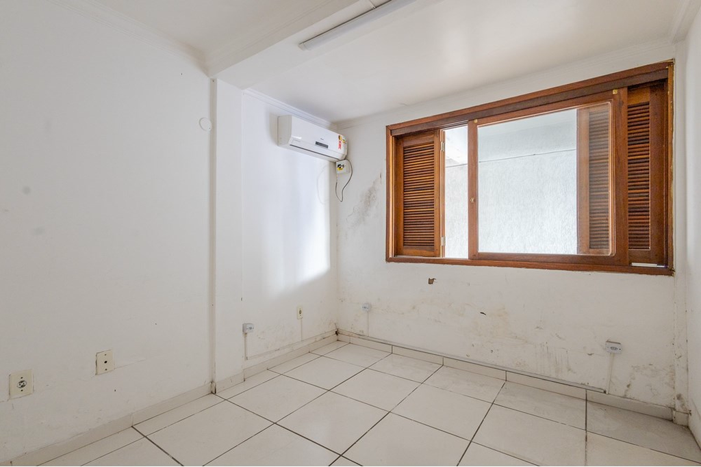 Casa à venda com 6 quartos, 346m² - Foto 37