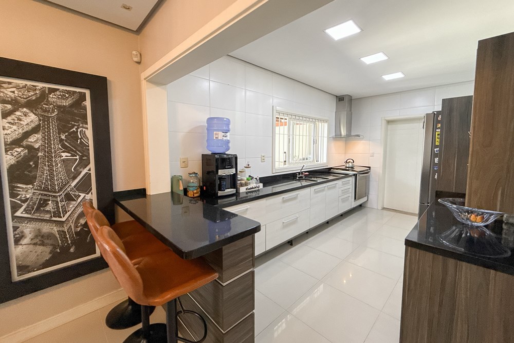 Casa, 4 quartos, 240 m² - Foto 45