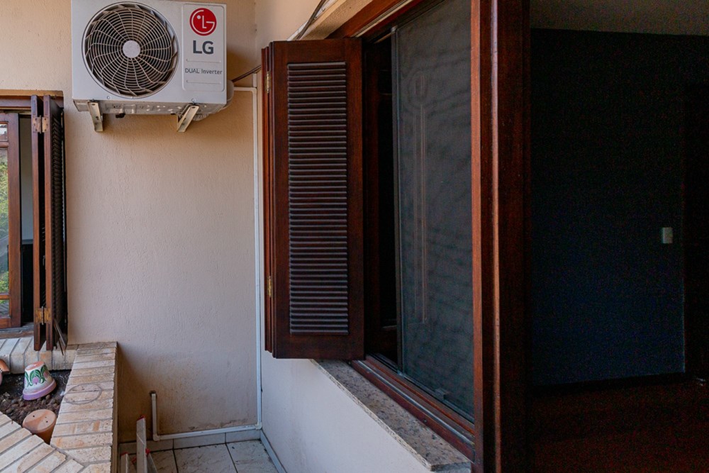 Casa, 4 quartos, 308 m² - Foto 3