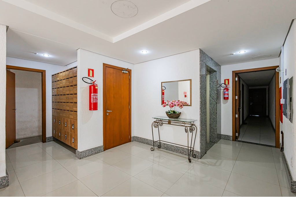 Apartamento à venda com 2 quartos, 64m² - Foto 13