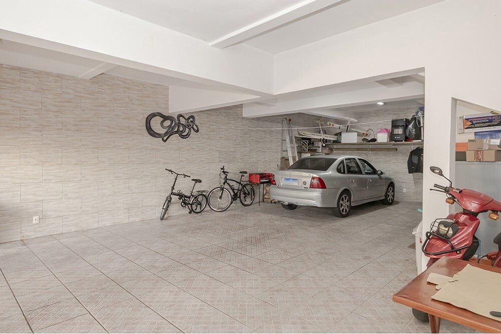 Casa à venda com 3 quartos, 303m² - Foto 18