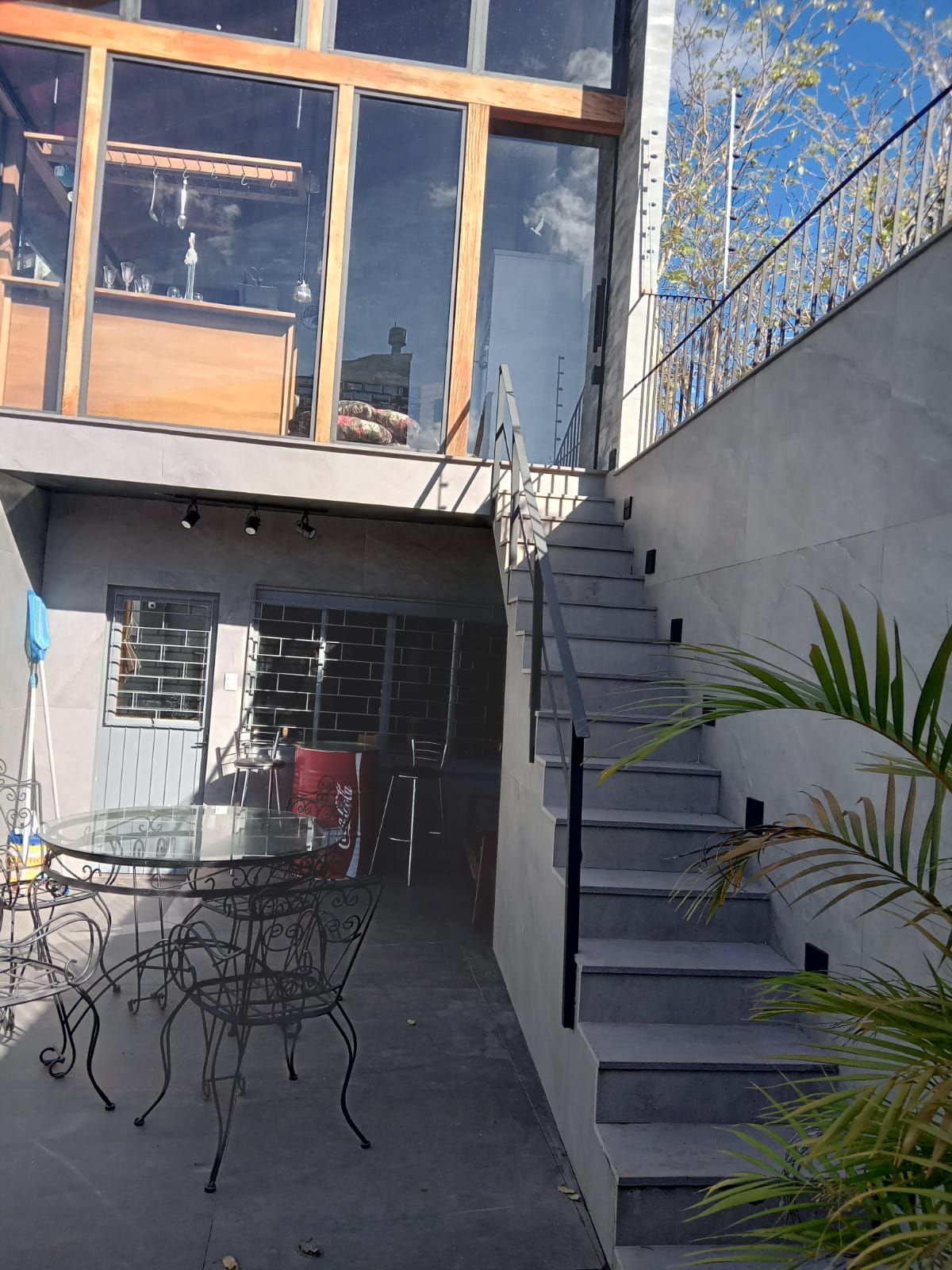 🏡✨ EXCELENTE CASA COM PISCINA, AMPLO ESCRITÓRIO E MUITO ESPAÇO! ✨🏊‍♂️ — foto 2