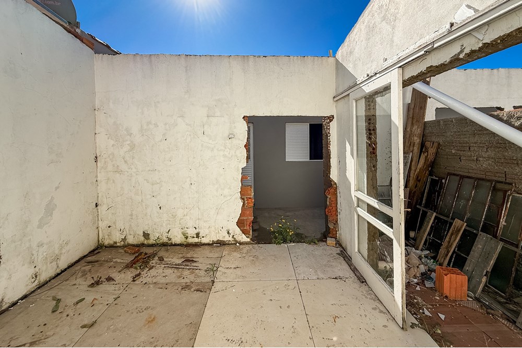 Casa à venda com 2 quartos, 61m² - Foto 11