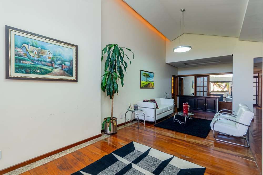 Casa à venda com 6 quartos, 373m² - Foto 45