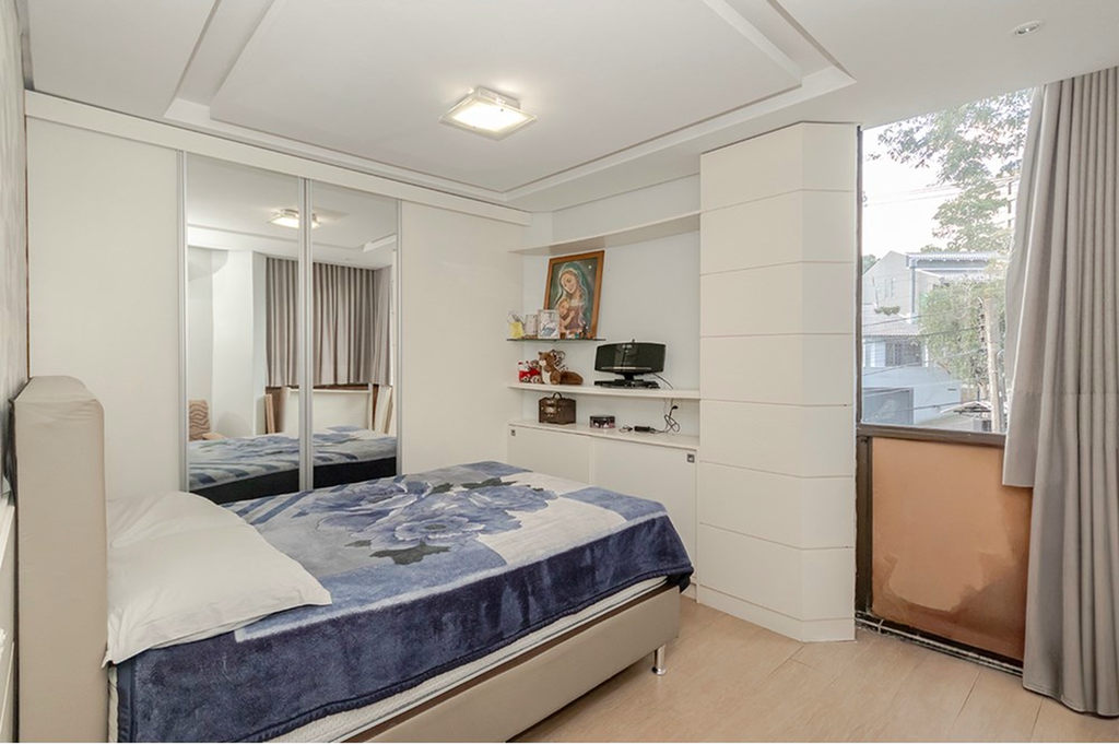 Apartamento à venda com 2 quartos, 78m² - Foto 3