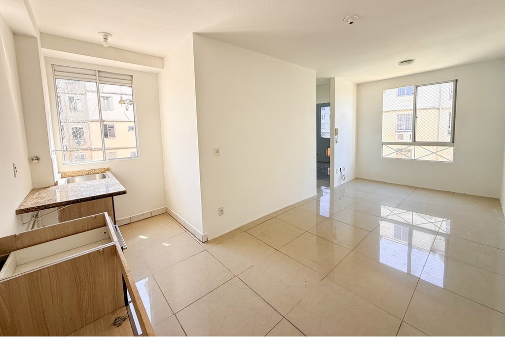 Apartamento à venda com 2 quartos, 42m² - Foto 1