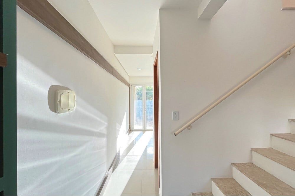 Casa à venda com 2 quartos, 77m² - Foto 9