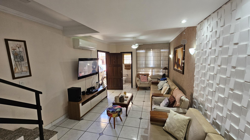 Casa, 4 quartos, 166 m² - Foto 1