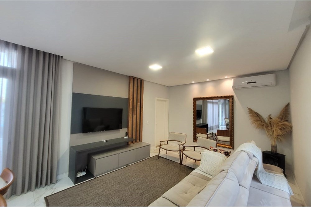 Casa à venda com 4 quartos, 326m² - Foto 26