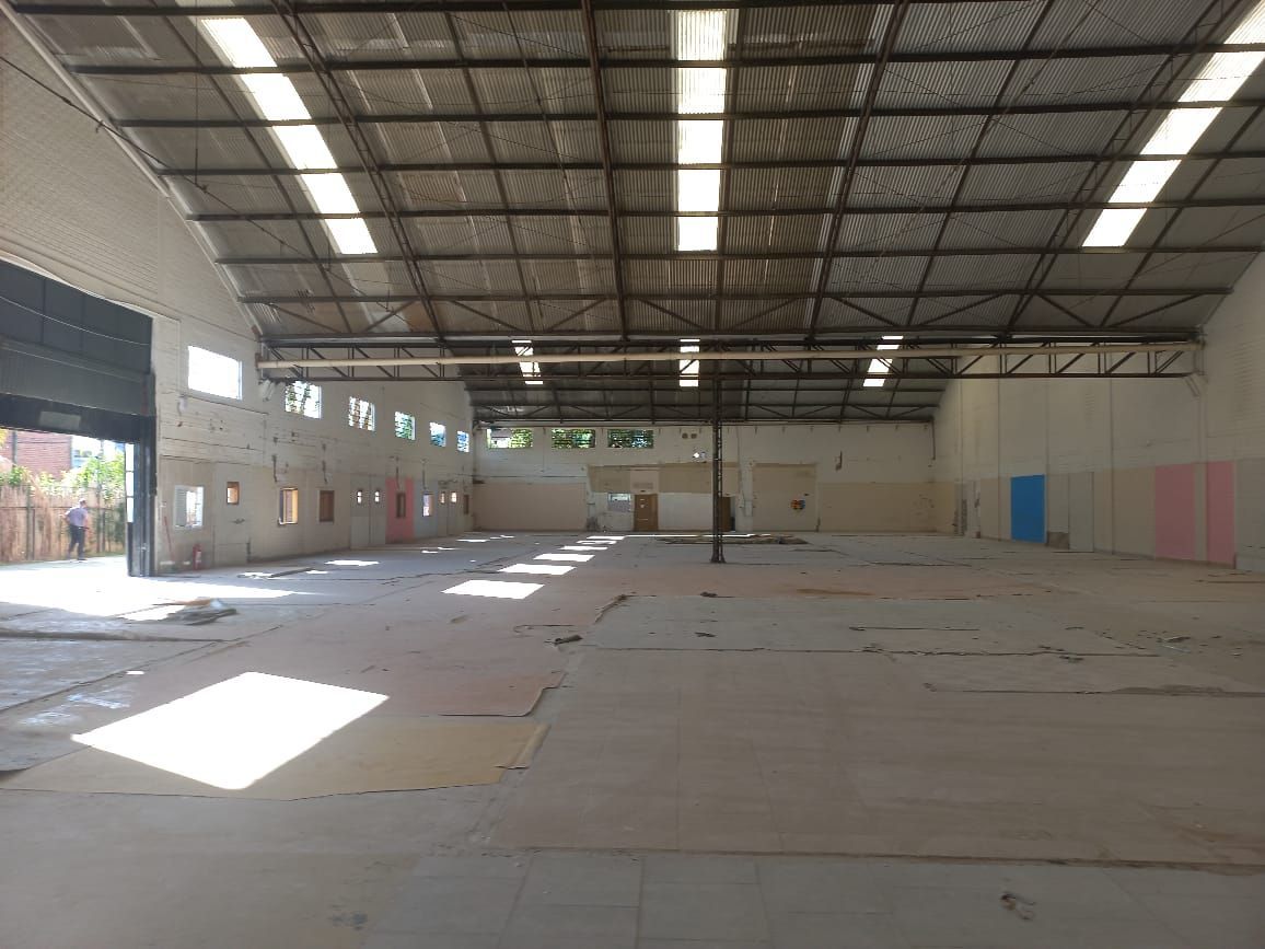 Depósito-Galpão-Armazém para alugar com 3 quartos, 1549m² - Foto 5