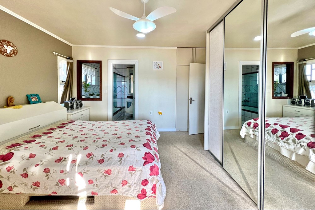 Casa, 3 quartos, 242 m² - Foto 33
