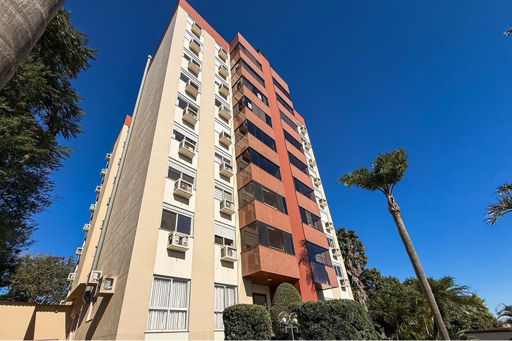 Apartamento à venda com 3 quartos, 110m² - Foto 1