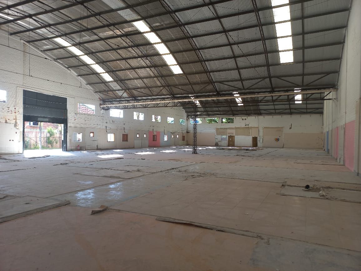 Depósito-Galpão-Armazém para alugar com 3 quartos, 1549m² - Foto 10