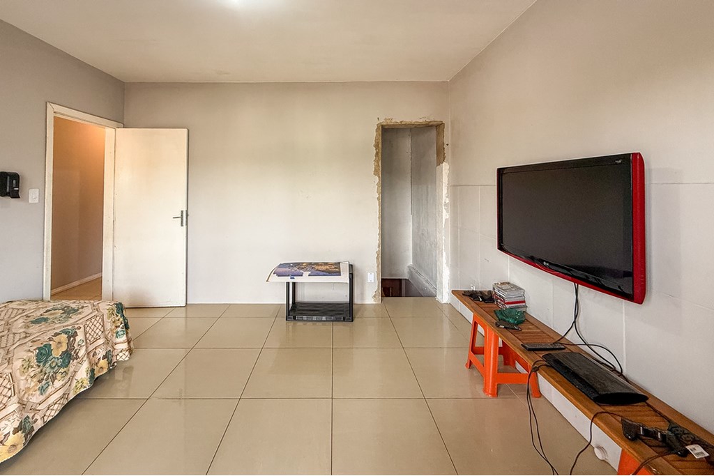 Casa à venda com 6 quartos, 285m² - Foto 42