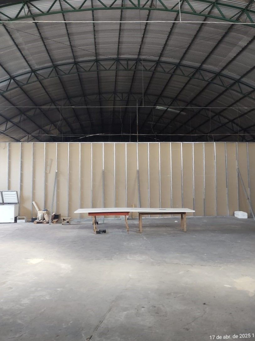 Depósito-Galpão-Armazém para alugar com 3 quartos, 1299m² - Foto 2