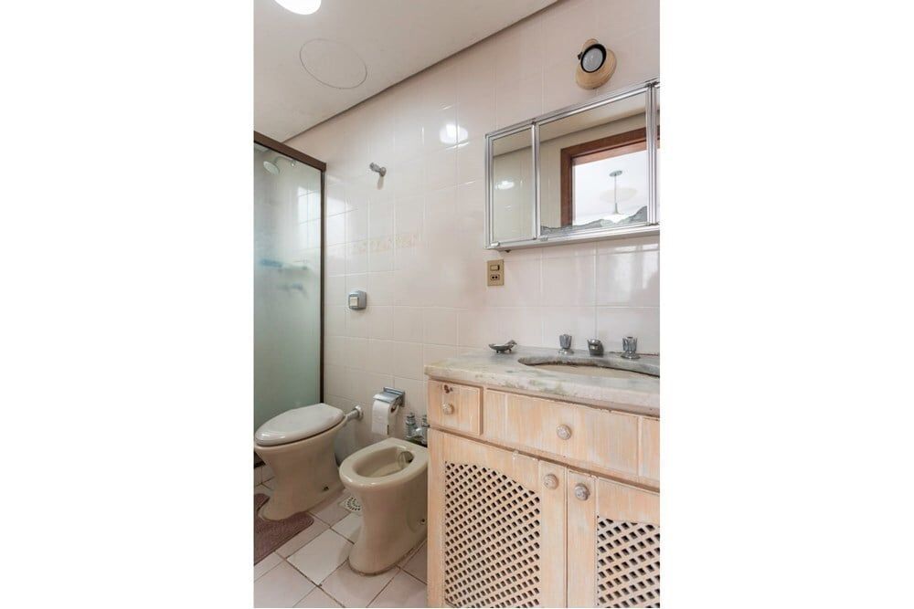 Apartamento à venda com 3 quartos, 138m² - Foto 4