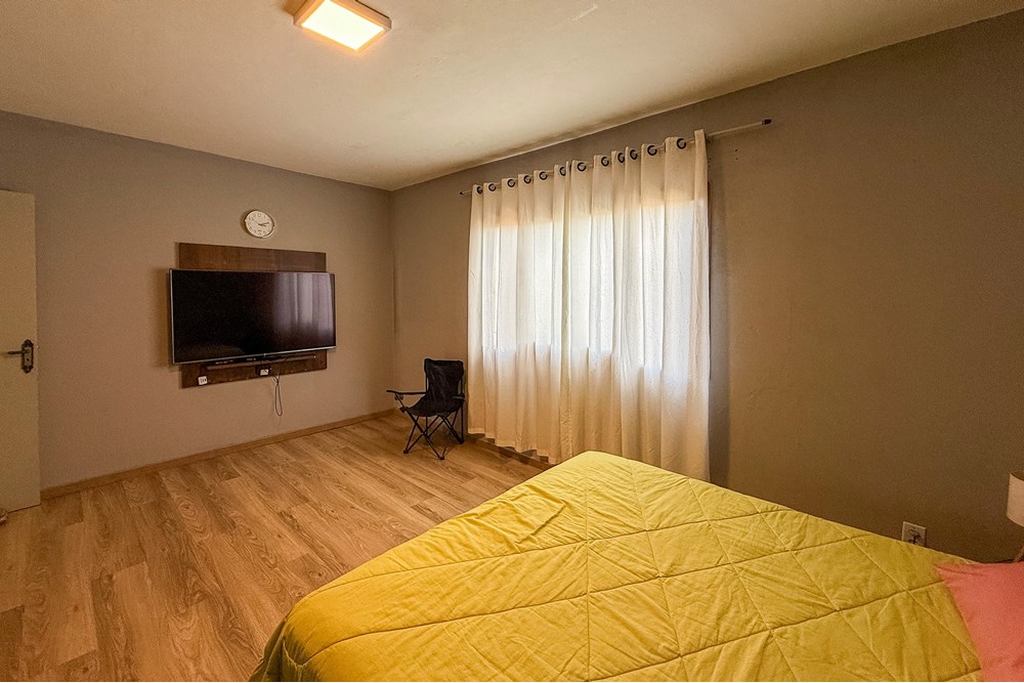 Casa à venda com 6 quartos, 285m² - Foto 48