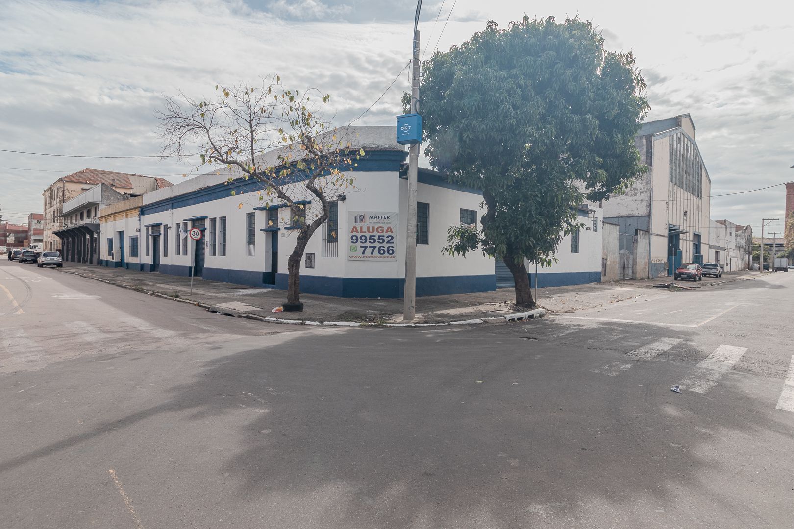 Pavilhão no bairro São Geraldo