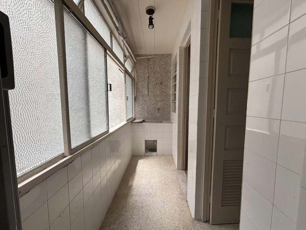 Apartamento à venda com 2 quartos, 63m² - Foto 9