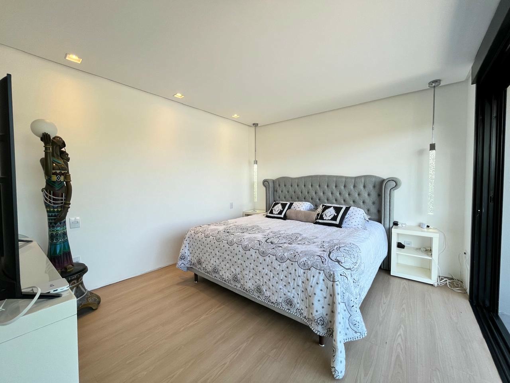 Casa de Condomínio à venda com 4 quartos, 351m² - Foto 17