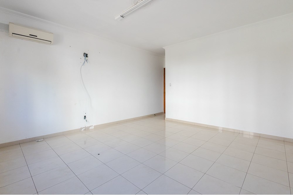 Casa à venda com 6 quartos, 346m² - Foto 24
