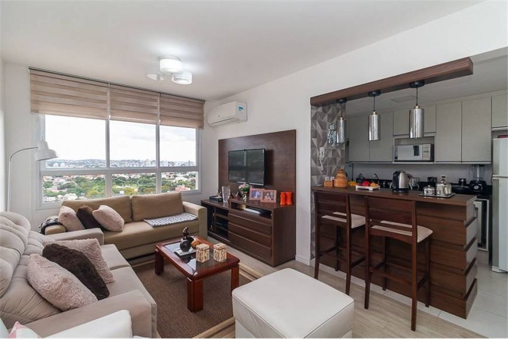 Apartamento à venda com 3 quartos, 76m² - Foto 1
