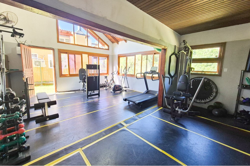 Casa de Condomínio à venda com 3 quartos, 231m² - Foto 19