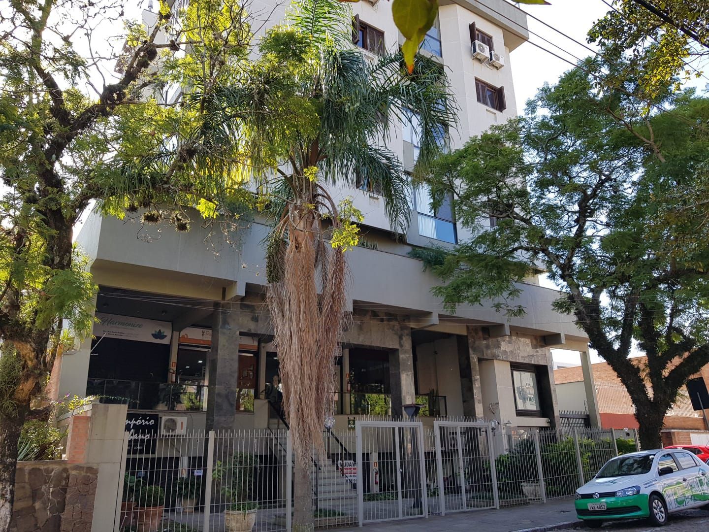 🏢 APARTAMENTO À VENDA – Edifício Palm Beach