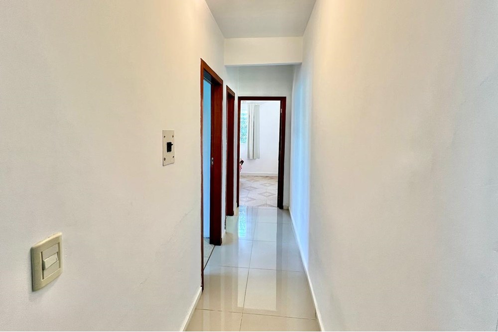 Casa à venda com 2 quartos, 101m² - Foto 11