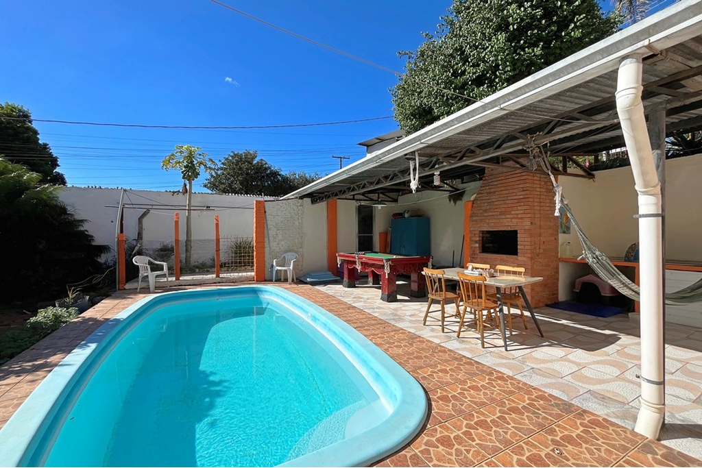 Casa à venda com 4 quartos, 205m² - Foto 14