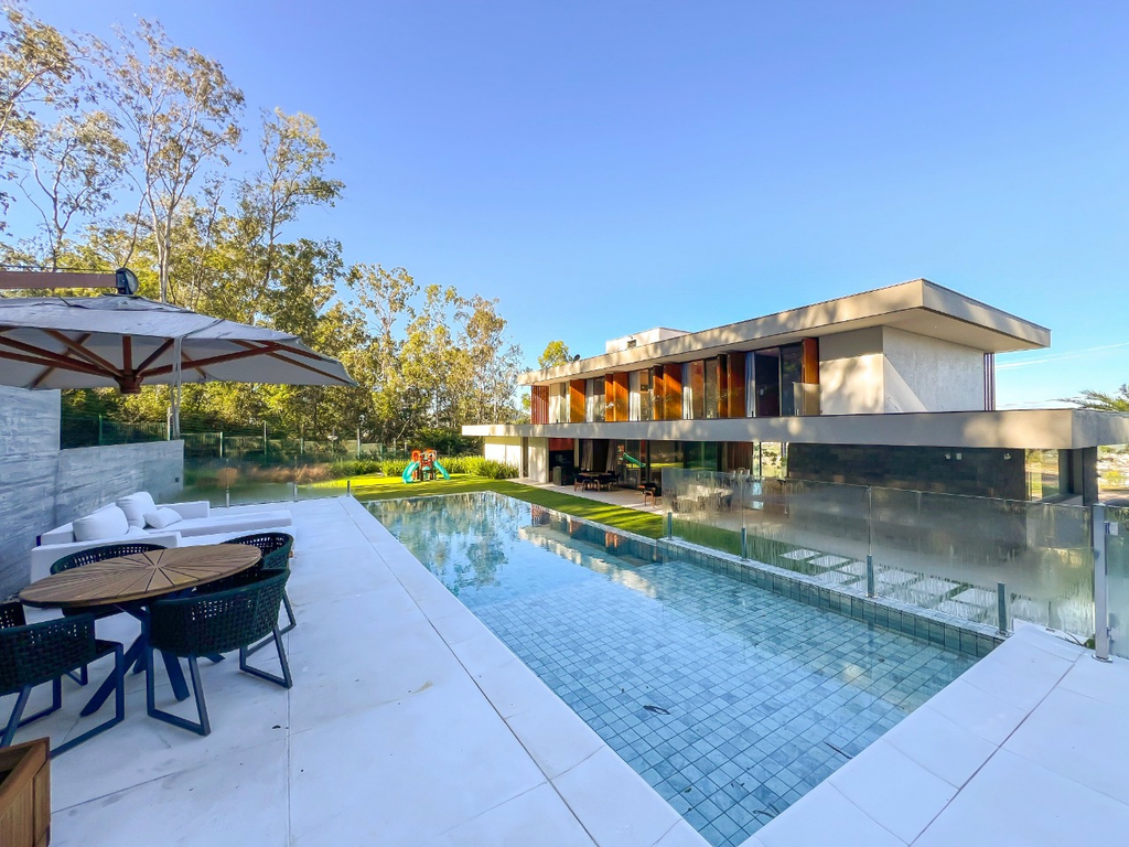 Casa de Condomínio à venda com 4 quartos, 586m² - Foto 31