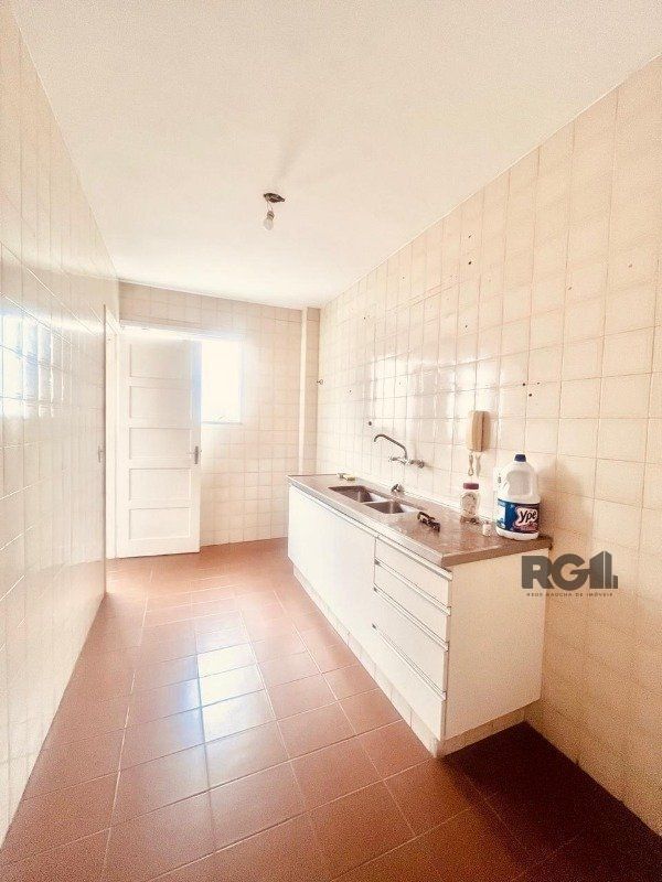 Apartamento para alugar com 2 quartos, 76m² - Foto 5