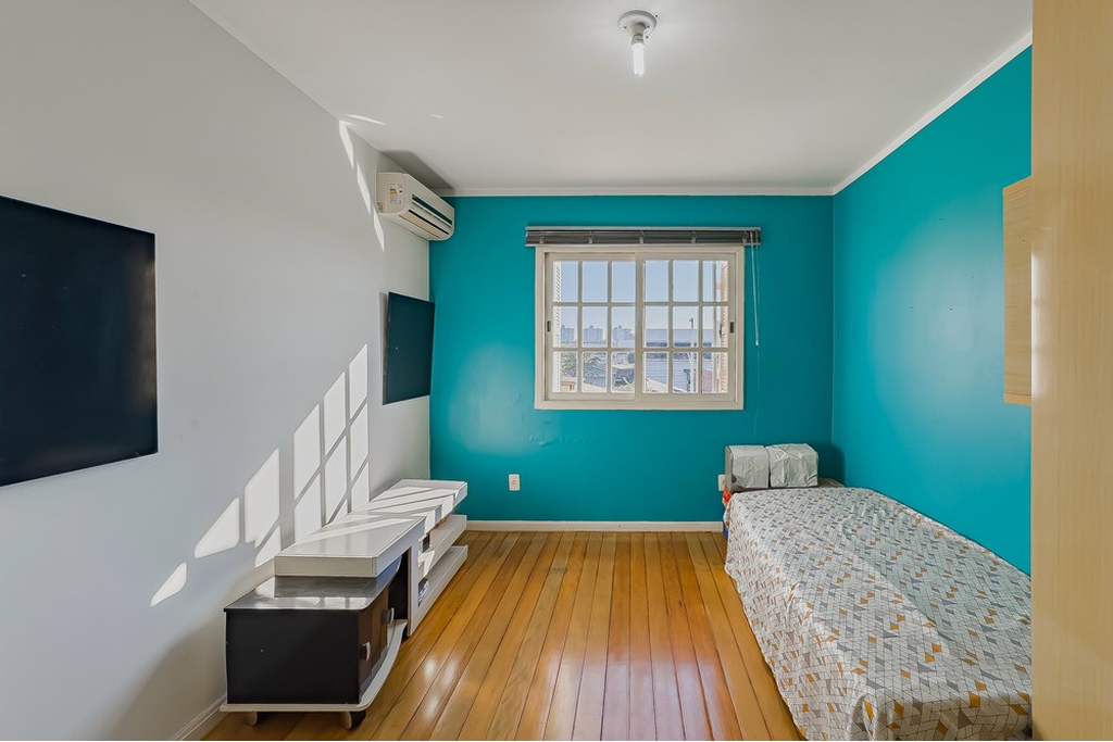 Casa à venda com 3 quartos, 214m² - Foto 7